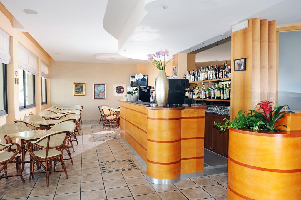 Hotel Prater 切塞纳蒂科 外观 照片